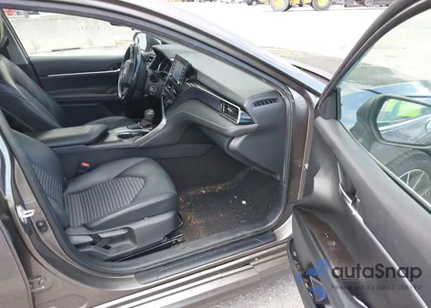 2022 Toyota Camry Se z USA, uszkodzony, nr VIN 4T1G11AK1NU062276